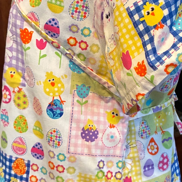 "Life" scrub top, M, Easter theme, EUC - Picture 3 of 7
